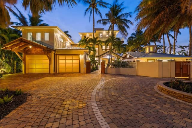 10216 46TH AVE W photo
