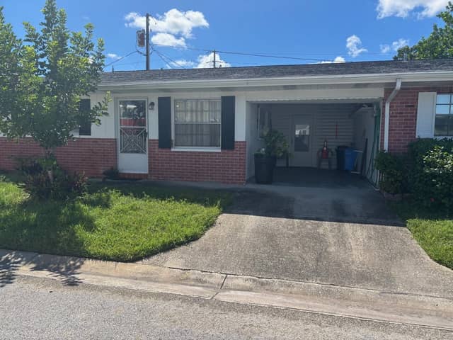 10100 TULIP ST N photo