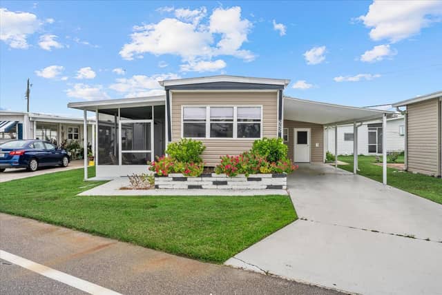 225 BLACKBURN BLVD photo