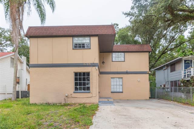 1718 E MULBERRY DR photo