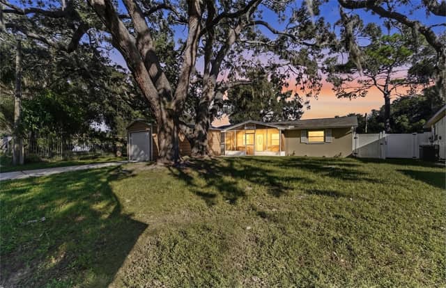 5818 BAKER RD photo