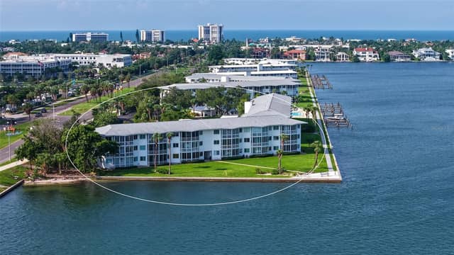 777 JOHN RINGLING BLVD #36 photo