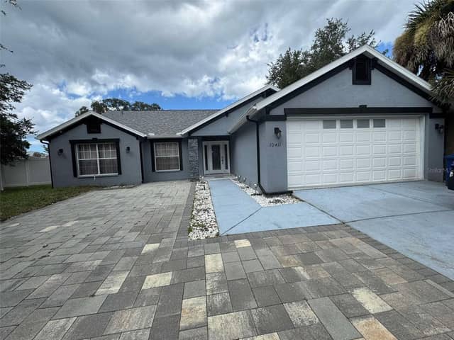 10411 RAINBOW OAKS DR photo