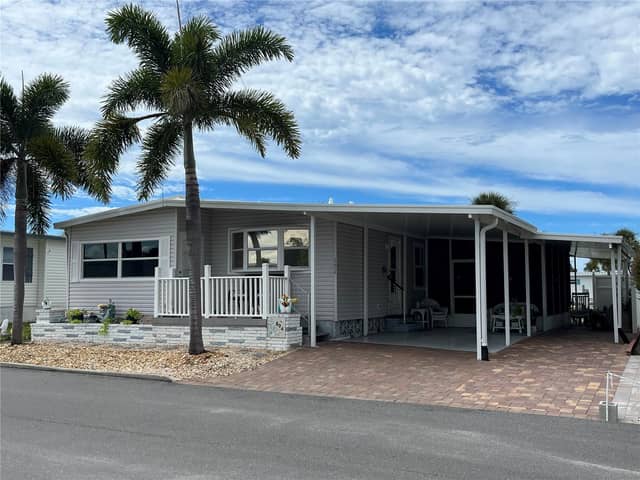 804 CERVINA DR N photo
