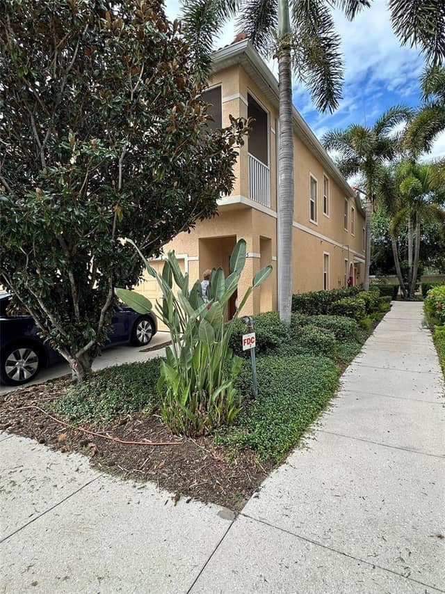 3815 PARKRIDGE CIR #2-203 photo