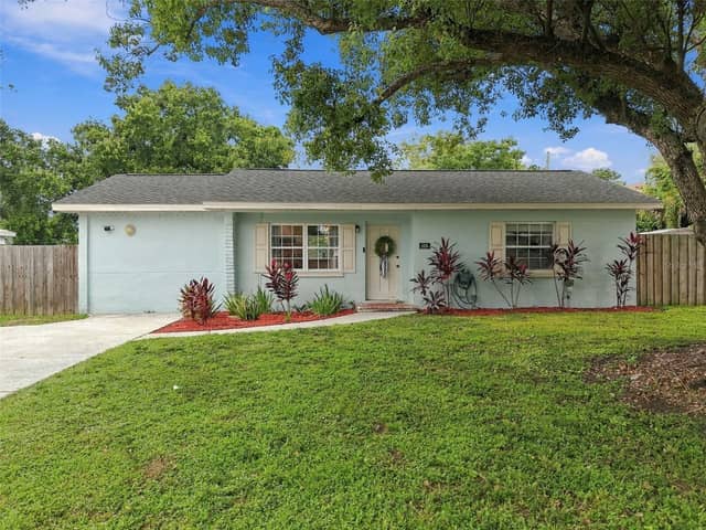806 N GOMEZ AVE photo