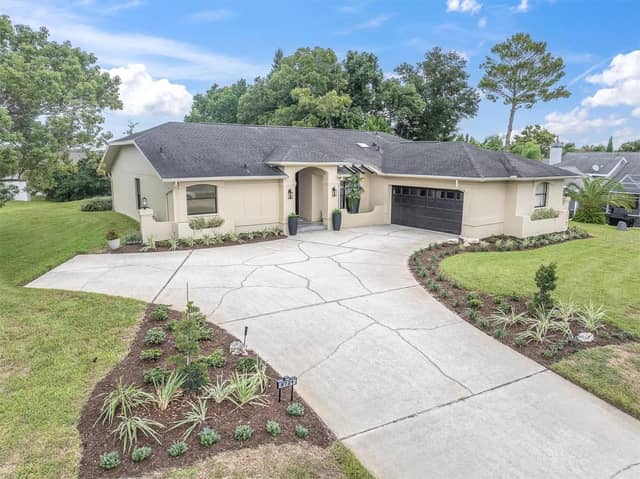 8721 LATHAM LN photo