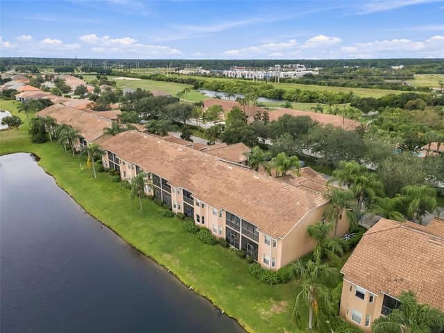 1003 FAIRWAYCOVE LN #207 photo