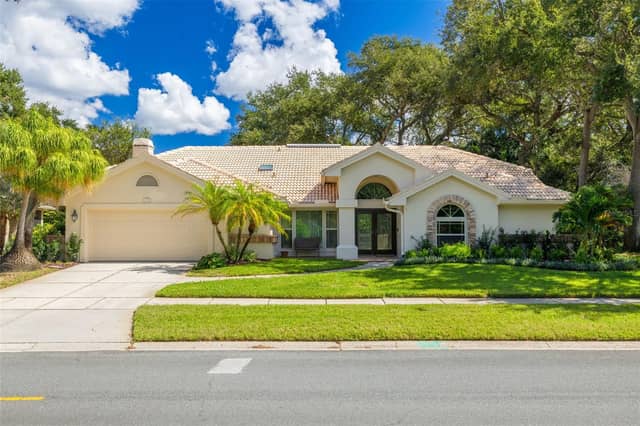 2715 COUNTRY WOODS LN photo