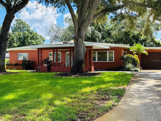 126 HOLLY AVE photo