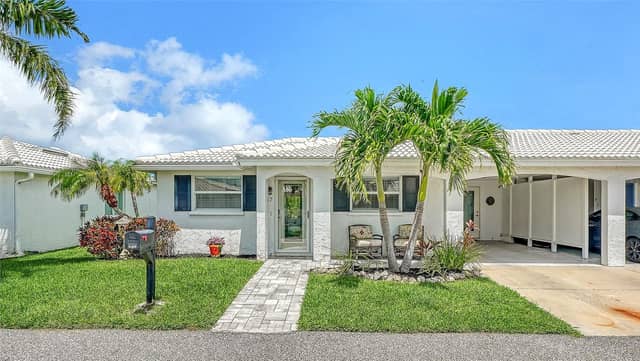 917 SPANISH DR N photo