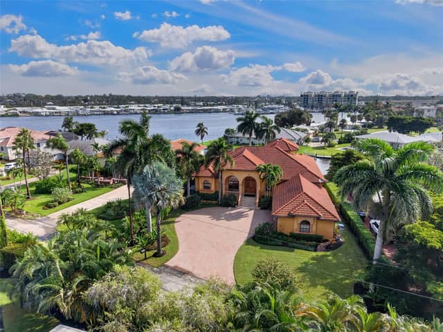 316 W BAY DR photo