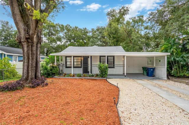 8021 N EDISON AVE photo
