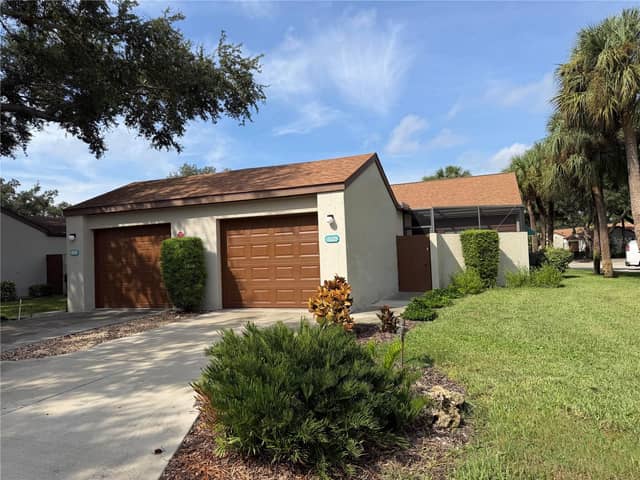 2904 OAK LN photo