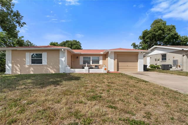 7735 HAWTHORN DR photo