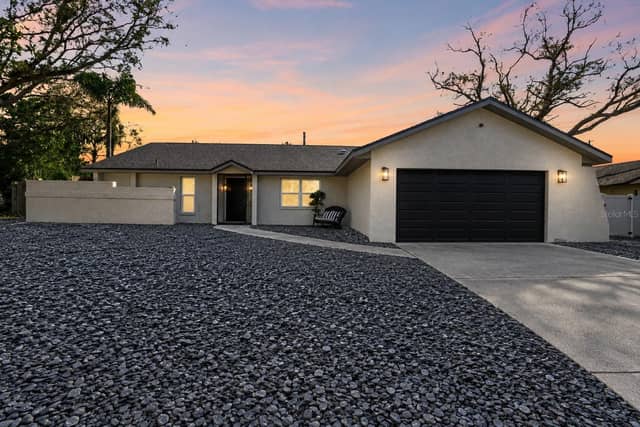 380 FERNSHIRE CT photo