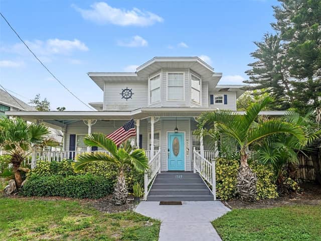 1529 1ST AVE W photo