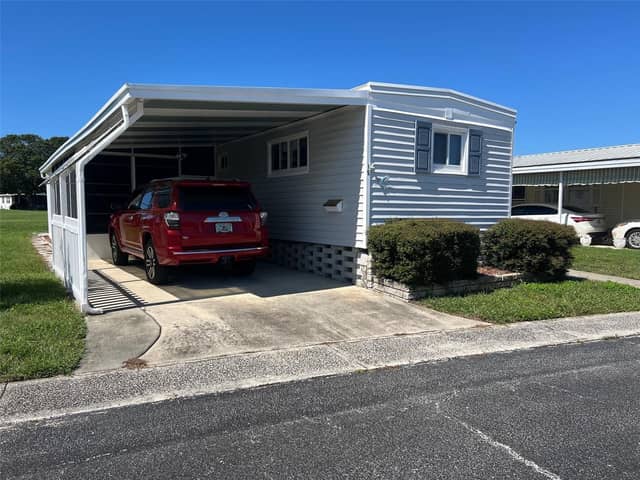 15 THATCH PALM ST E photo