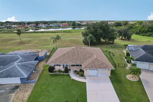1806 PINEAPPLE PALM CT photo