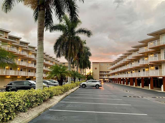 1420 BAYSHORE BLVD #309 photo