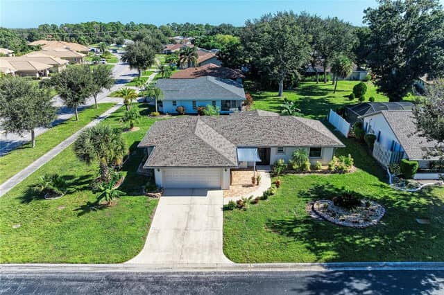 3200 MEADOW RUN DR photo