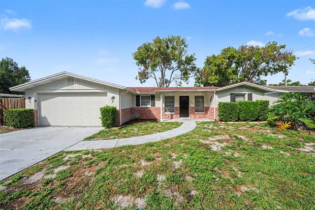 10933 STAMFORD DR photo