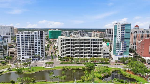 1255 N GULFSTREAM AVE #204 photo