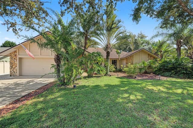 3024 PINEVIEW DR photo