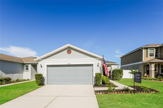 Home photo