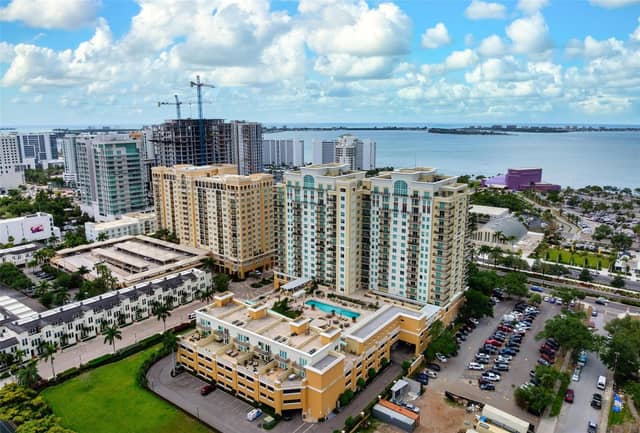 800 N TAMIAMI TRL #1504 photo