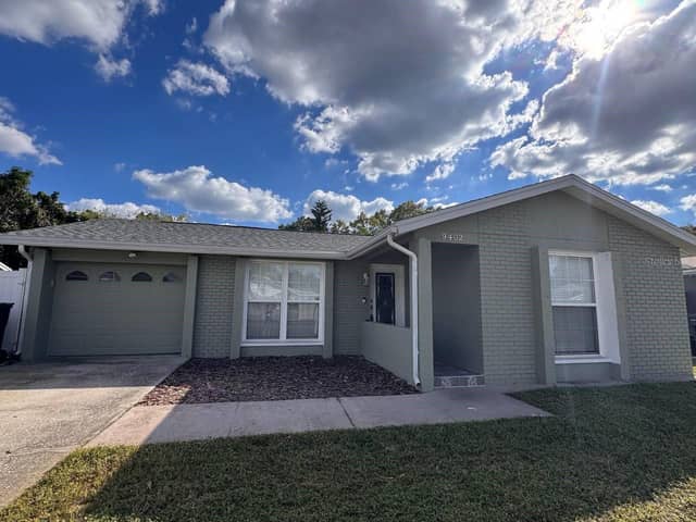9402 ATTENBURY DR photo