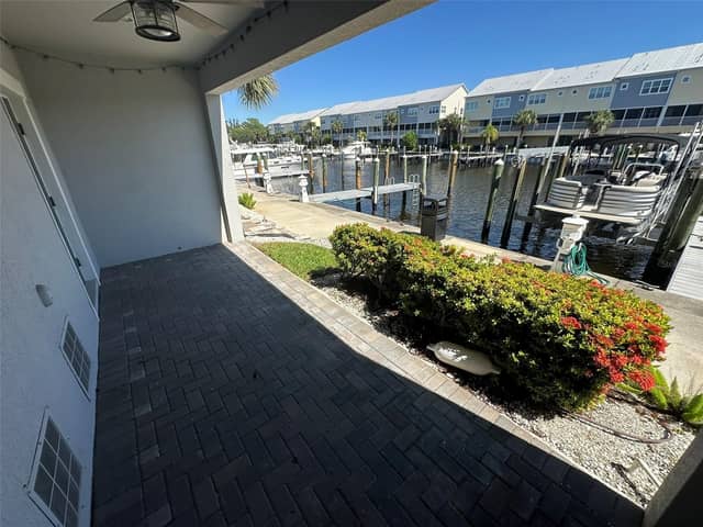 6072 MOORINGS DR S photo