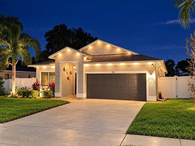 724 SANDY HILLS AVE photo
