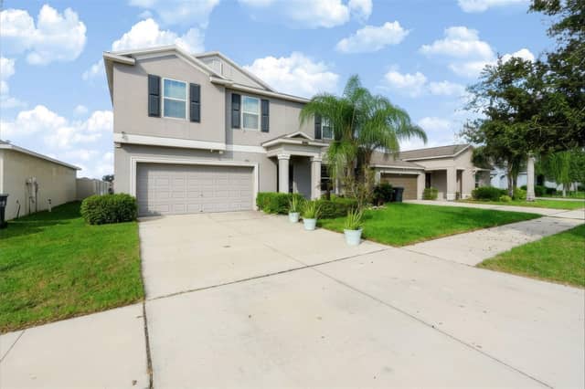 1711 BROAD WINGED HAWK DR photo