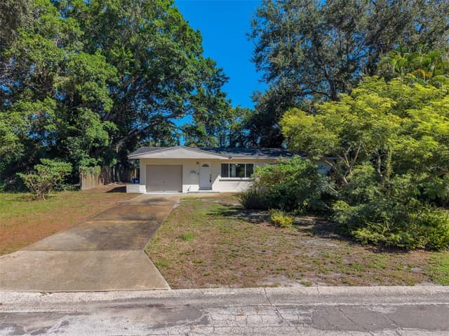 811 69TH AVE S photo
