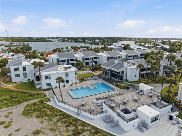 1555 TARPON CENTER DR #116 photo