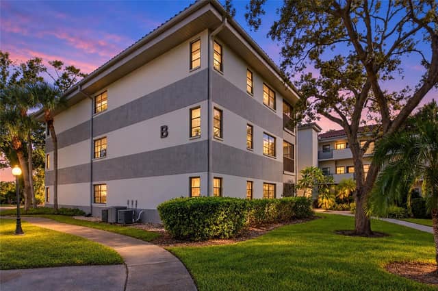 2650 COUNTRYSIDE BLVD #B105 photo