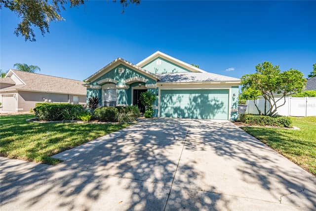 2022 SAMANTHA LN photo