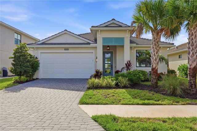 18580 MIDSUMMER PL photo