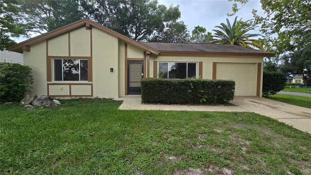 12817 WOODBINE DR photo