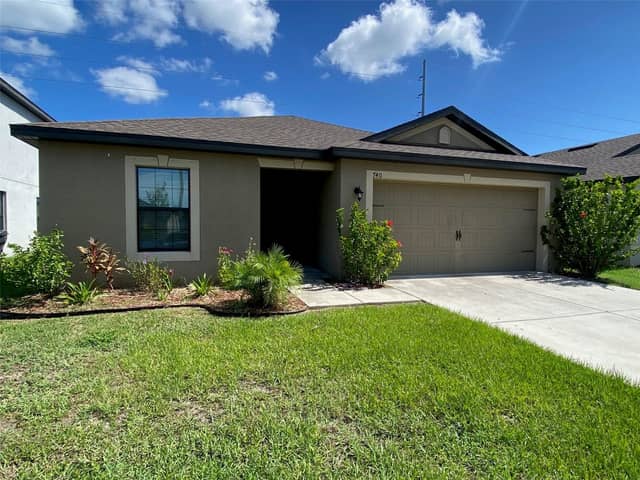 740 CHATHAM WALK DR photo