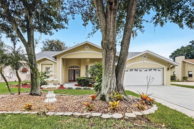 2820 CLUBHOUSE DR photo
