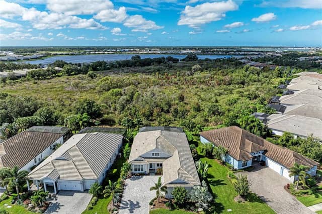 8269 GRANDE SHORES DR photo