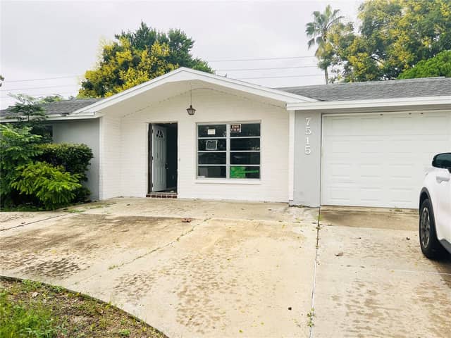 7515 JUDITH CRES photo