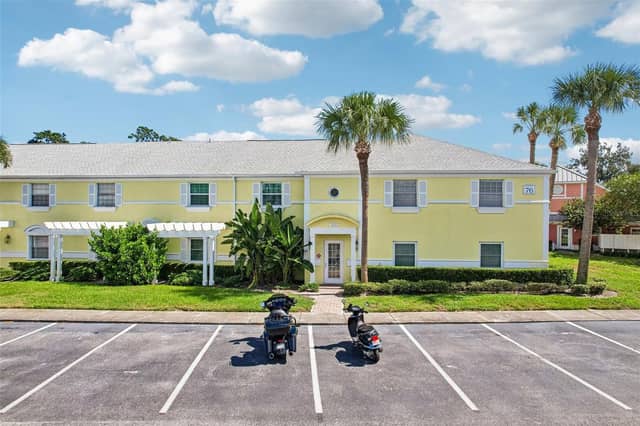 102 POMPANO DR SE #D photo