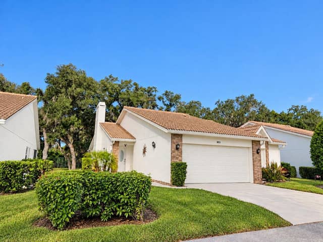 5808 GARDEN LAKES FERN photo