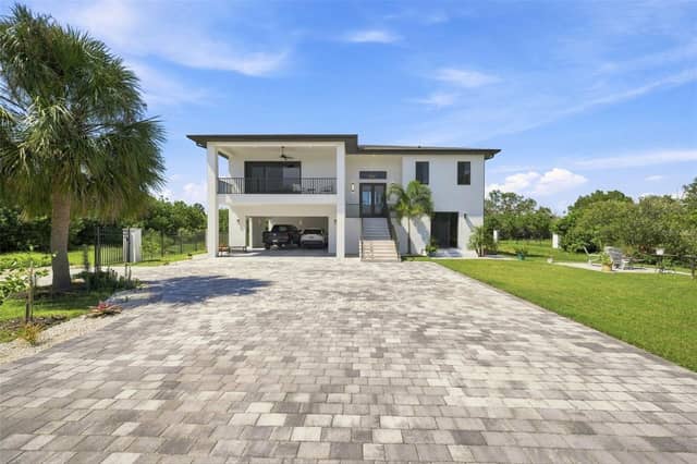 5035 BAY BLVD photo
