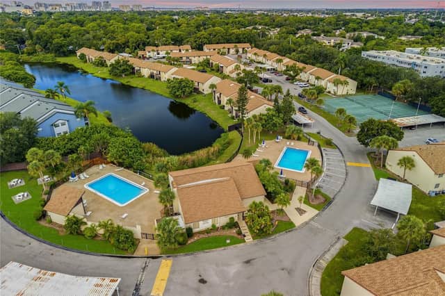 2744 HIDDEN LAKE BLVD #C photo