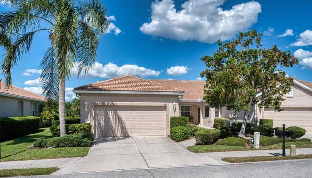 4269 CASCADE FALLS DR photo