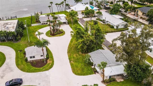 321 BAYSHORE RD photo